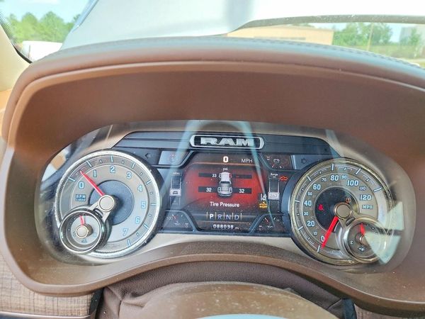 2019 RAM 1500 LONGHORN CREW CAB 4X4