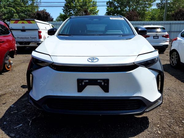 2025 TOYOTA BZ4X