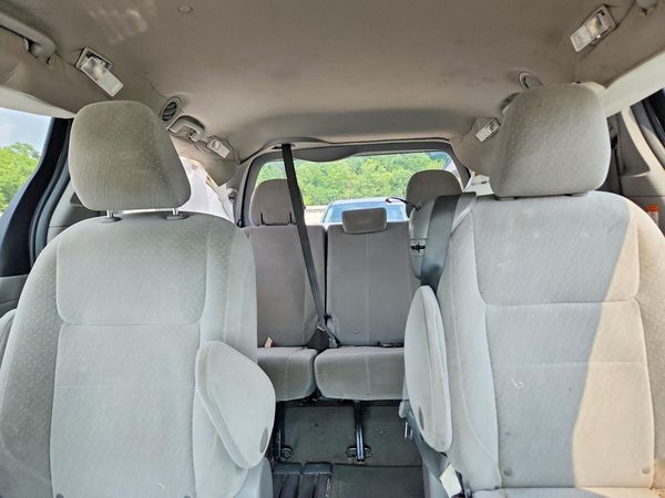 2017 TOYOTA SIENNA LE Mobility/LE
