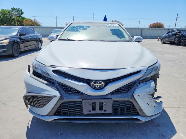 2022 TOYOTA CAMRY