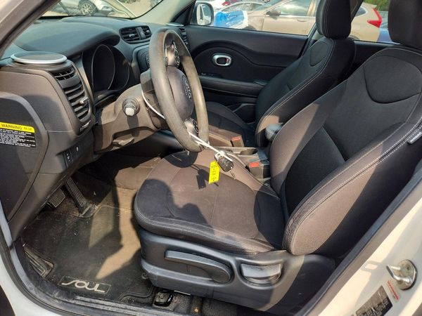2015 KIA SOUL GL(Middle-low grade)