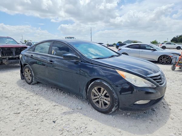 2013 HYUNDAI SONATA