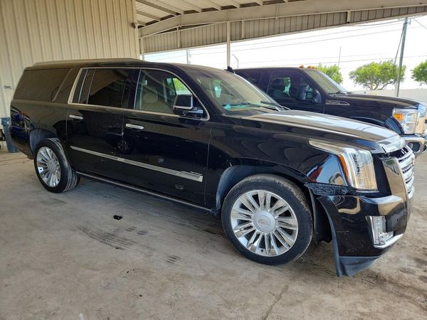 2016 CADILLAC ESCALADE ESV Platinum — Passenger 3/4