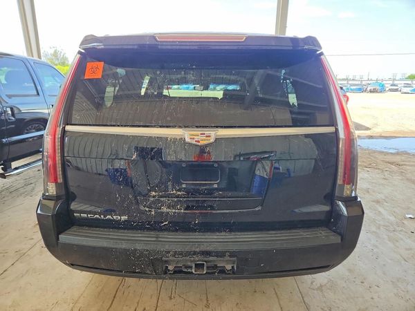 2016 CADILLAC ESCALADE ESV Platinum — DIRR