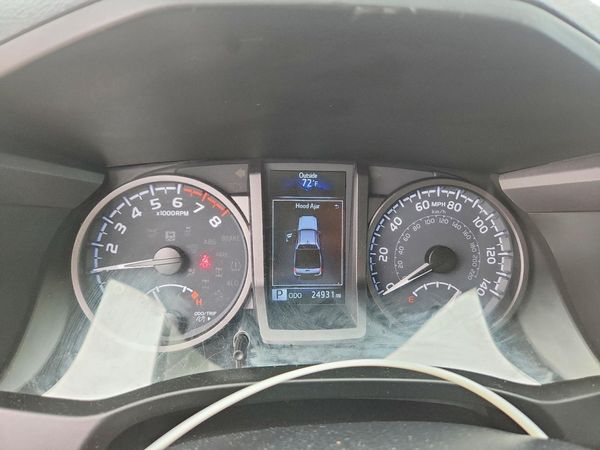 2021 TOYOTA TACOMA SR5