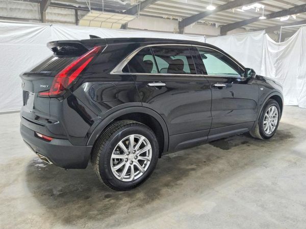 2023 CADILLAC XT4 Luxury