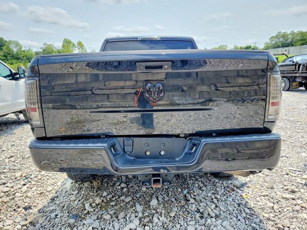2017 RAM 1500 ST