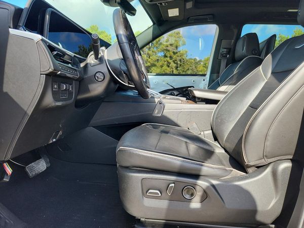 2021 CADILLAC ESCALADE