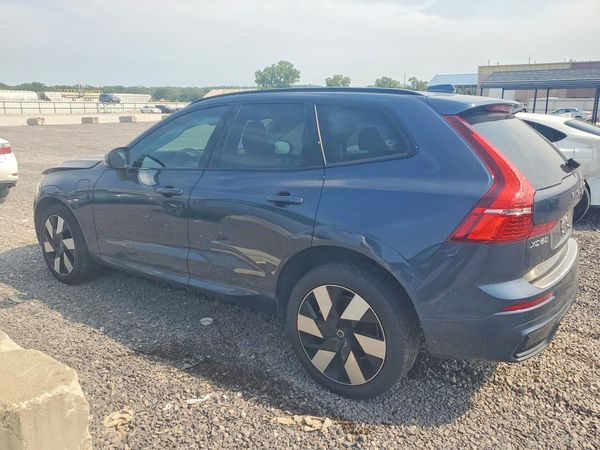 2025 VOLVO XC60 Plus Dark