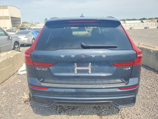 2025 VOLVO XC60 Plus Dark