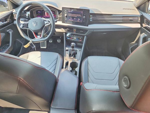 2025 VOLKSWAGEN JETTA Autobahn