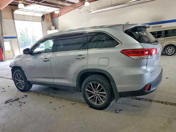 2019 TOYOTA HIGHLANDER SE/XLE