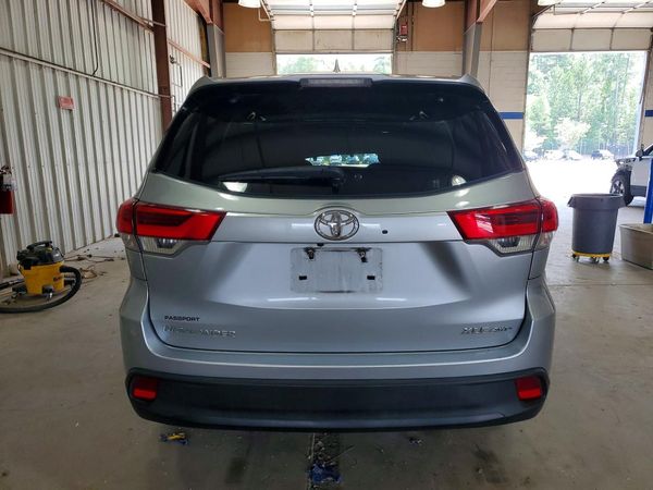 2019 TOYOTA HIGHLANDER SE/XLE
