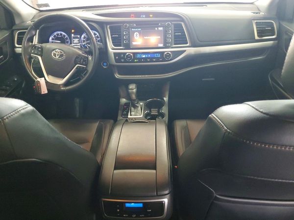 2019 TOYOTA HIGHLANDER SE/XLE