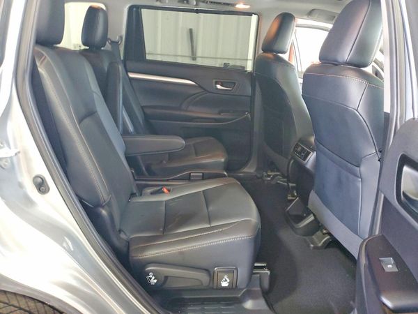 2019 TOYOTA HIGHLANDER SE/XLE