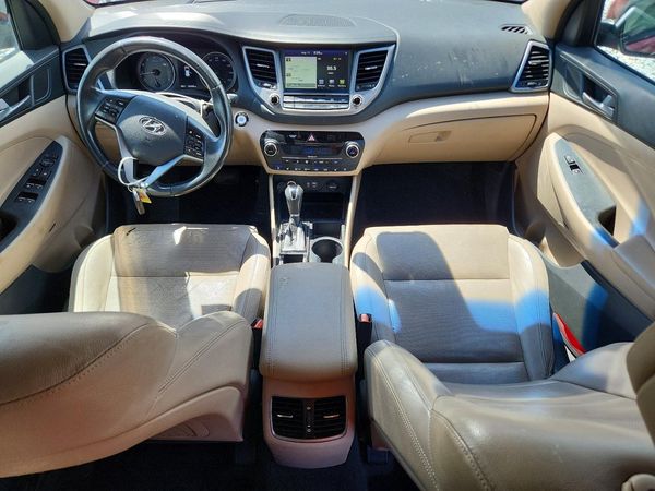 2017 HYUNDAI TUCSON