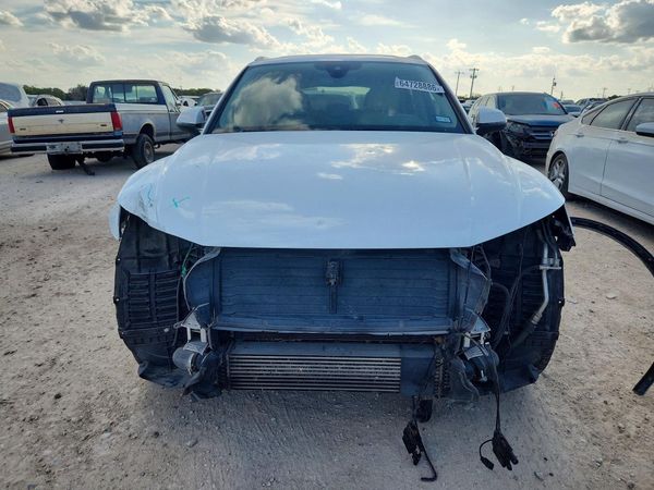 2019 AUDI Q5 quattro Premium