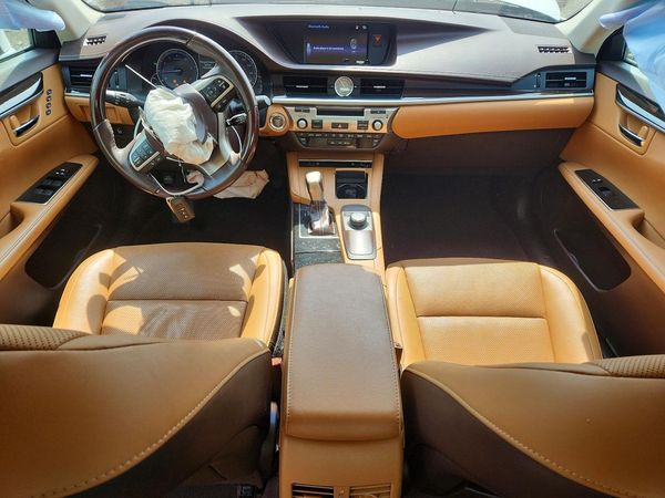 2018 LEXUS ES 350