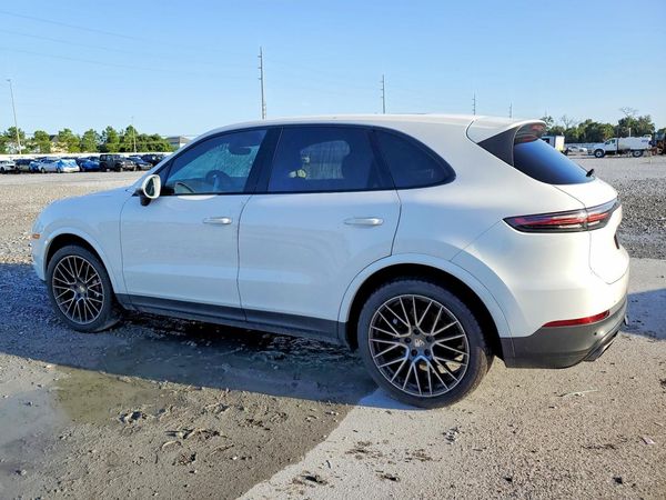 2019 PORSCHE CAYENNE