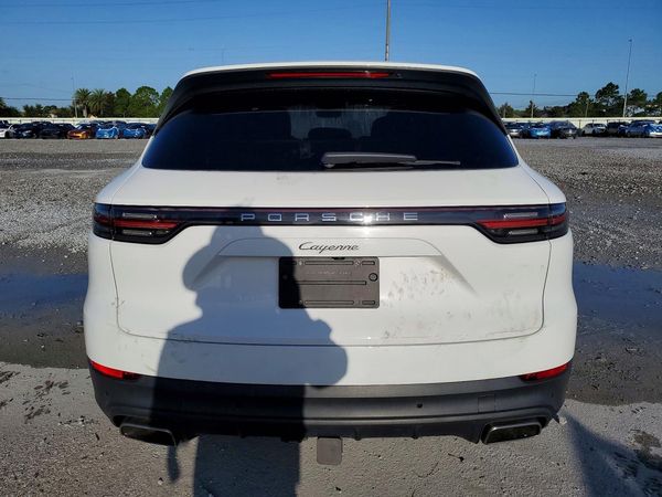 2019 PORSCHE CAYENNE