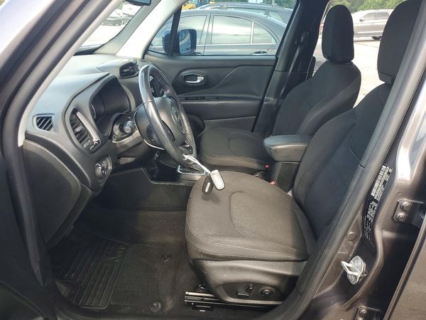 2019 JEEP RENEGADE LATITUDE 4X2