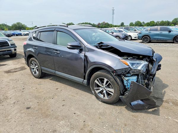 2018 TOYOTA RAV4 Adventure/XLE