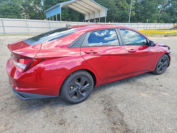 2021 HYUNDAI ELANTRA