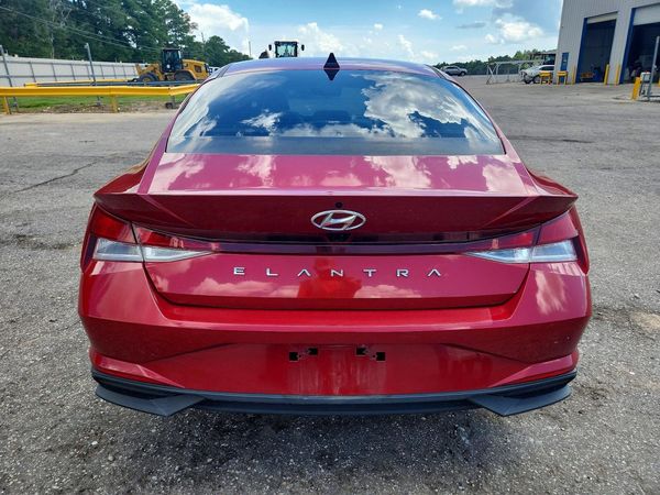 2021 HYUNDAI ELANTRA