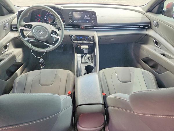 2021 HYUNDAI ELANTRA