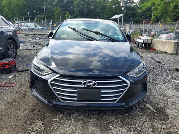 2017 HYUNDAI ELANTRA