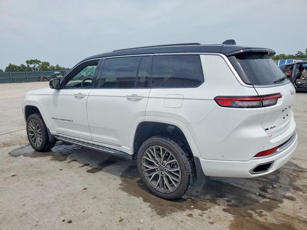 2022 JEEP GRAND CHEROKEE Summit