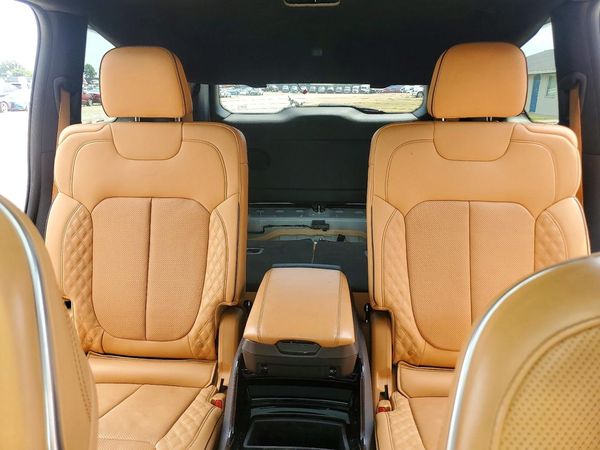 2022 JEEP GRAND CHEROKEE Summit