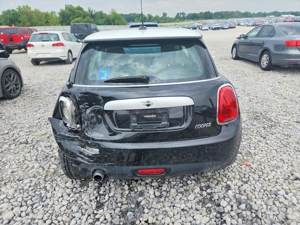 2015 MINI COOPER