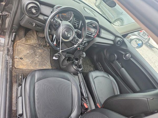 2015 MINI COOPER