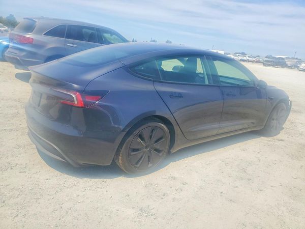 2026 TESLA MODEL 3