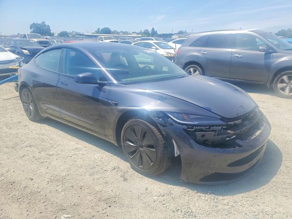 2026 TESLA MODEL 3