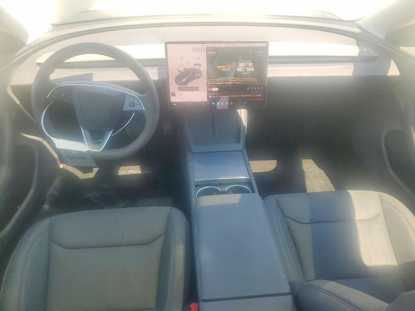2026 TESLA MODEL 3