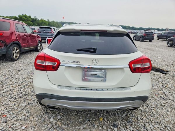 2015 MERCEDES-BENZ GLA-CLASS GLA250 — DIRR