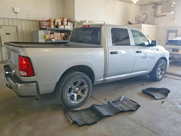 2017 RAM 1500 ST
