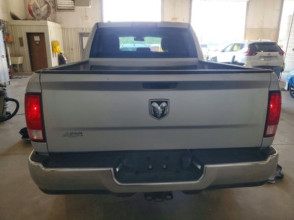 2017 RAM 1500 ST