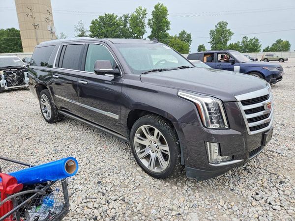 2016 CADILLAC ESCALADE ESV Premium