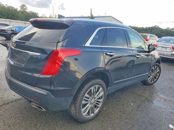 2017 CADILLAC XT5 Premium Luxury