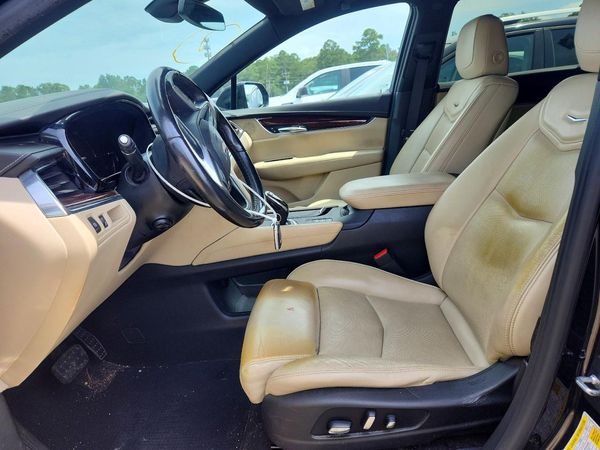 2017 CADILLAC XT5 Premium Luxury
