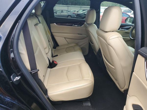 2017 CADILLAC XT5 Premium Luxury