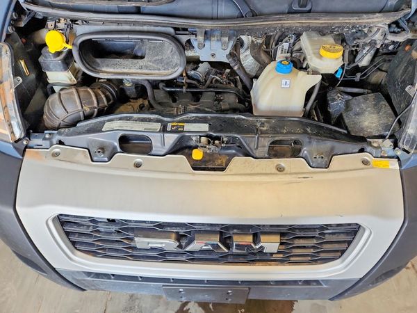 2020 RAM PROMASTER 3500 VF — Engine bay