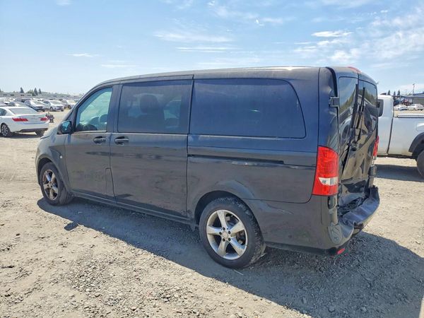2018 MERCEDES-BENZ METRIS