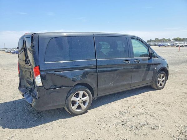 2018 MERCEDES-BENZ METRIS