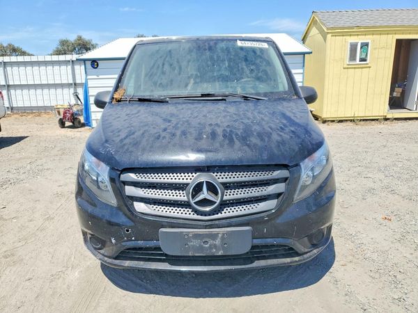 2018 MERCEDES-BENZ METRIS