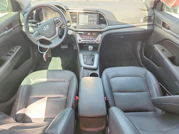2017 HYUNDAI ELANTRA