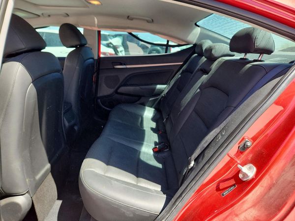 2017 HYUNDAI ELANTRA